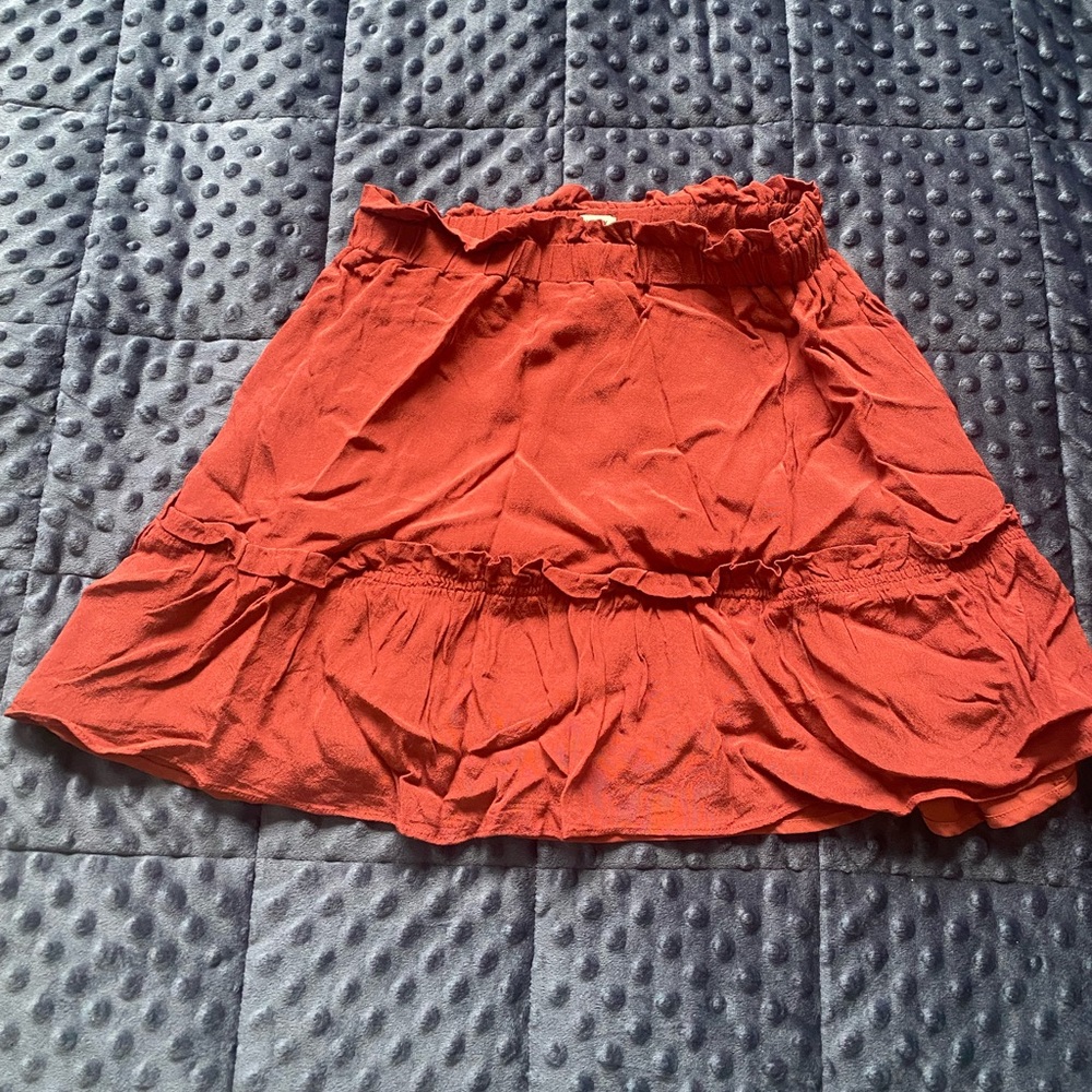 Red Sunday Best skirt! - Picture 3 of 3